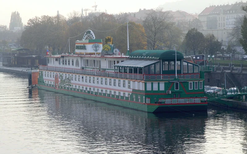 Botel Admirál