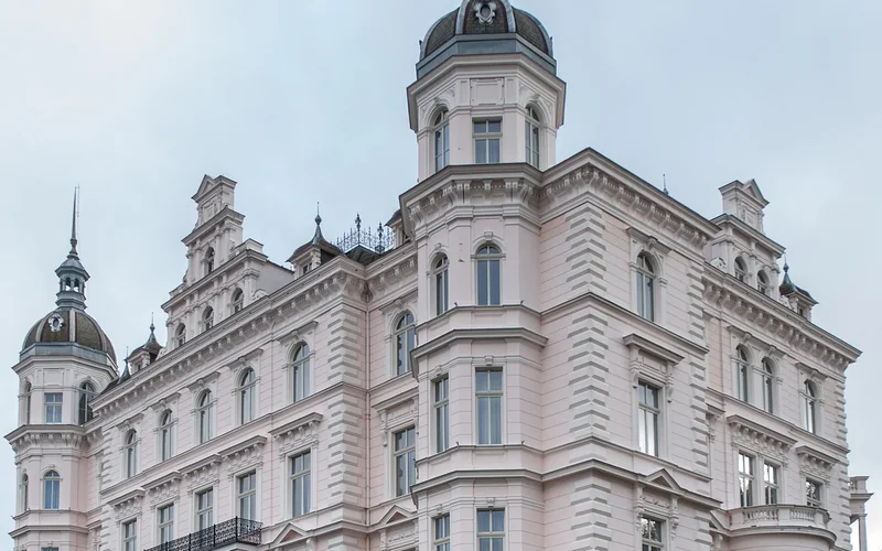 Bristol Palace