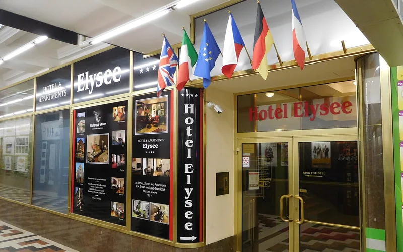 Elysee Hotel