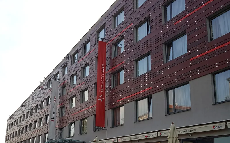 Iris Hotel Eden