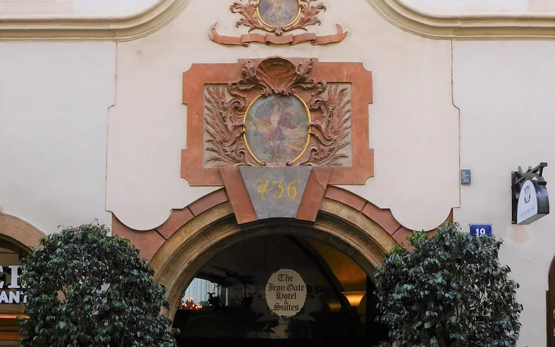 Iron Gate Hotel & Suites