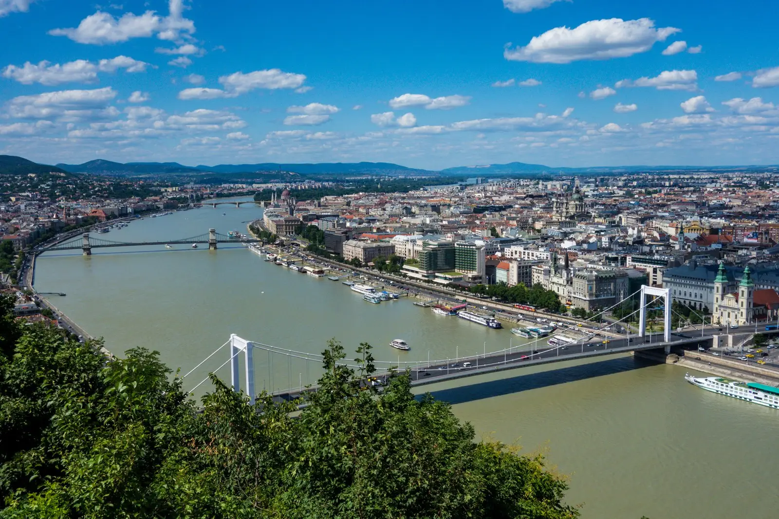 Budapešť — cíl transferu z letiště Praha